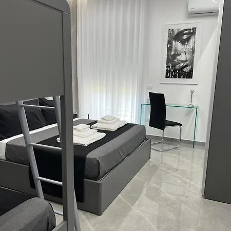 White Elegance Luxury B&B Caserta-2
