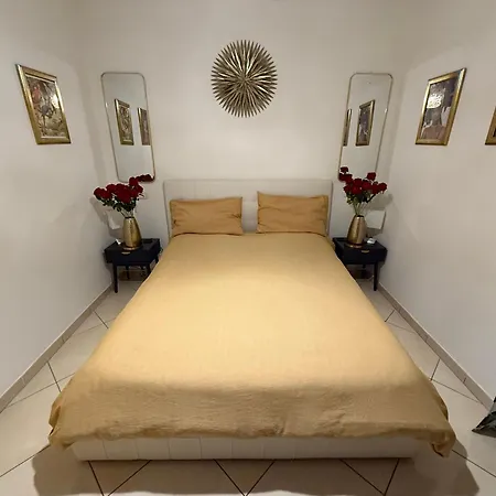 Caserta Royale Suite-3